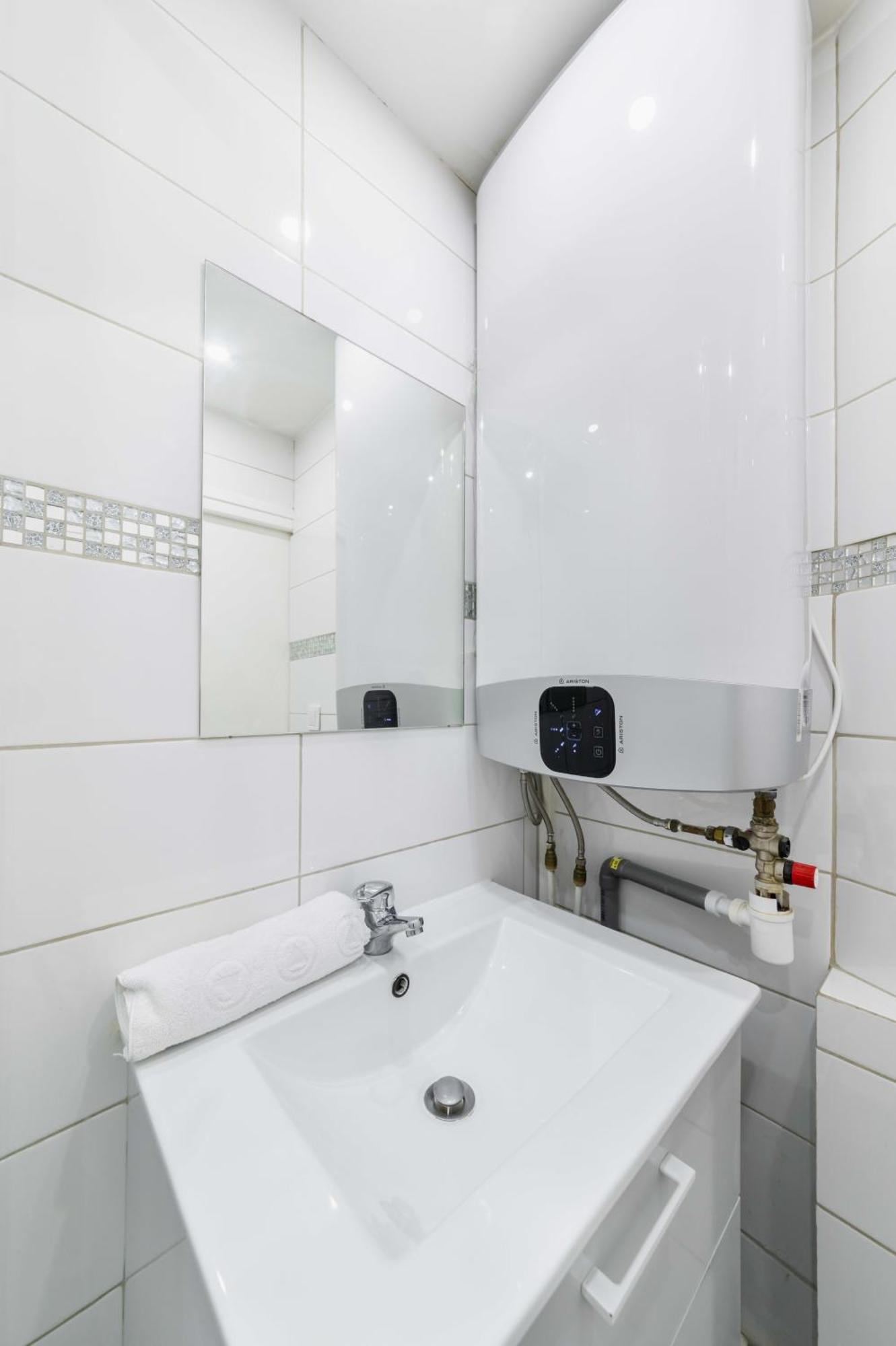 Elegant Proche Metro - 11 - 2p - Flat-guest Apartment *