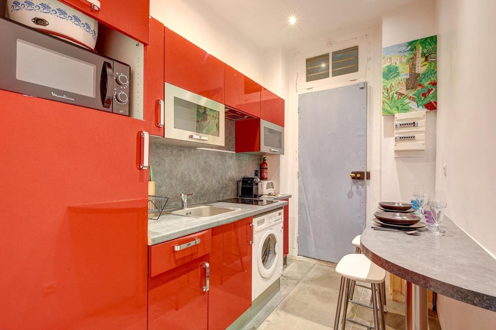 372 Saulnier 2 - Superbe A Apartment *