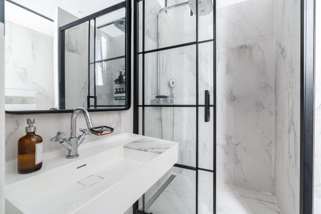 Familial Parisien Apartment
