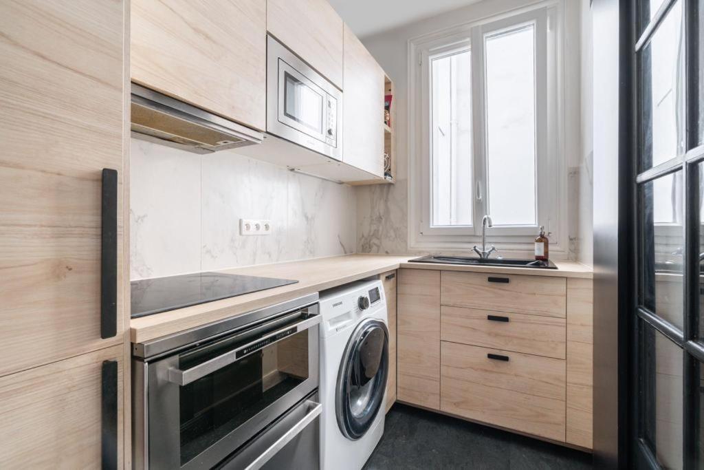 Familial Parisien Apartment Paris