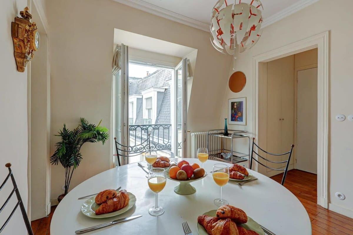 Apartment St Germain & Odeon - Cityapartmentstay Paris