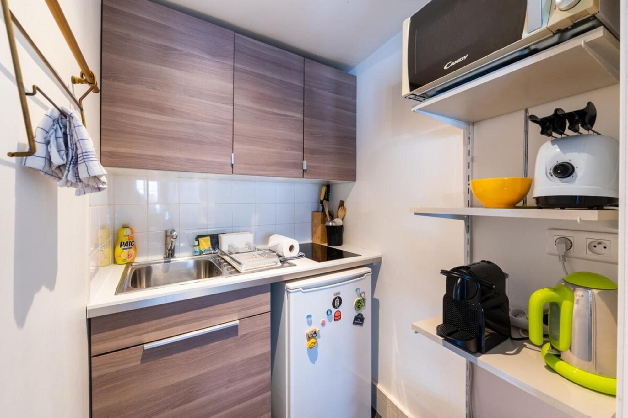 Central Parisian-style Studio Apart - Sentier *