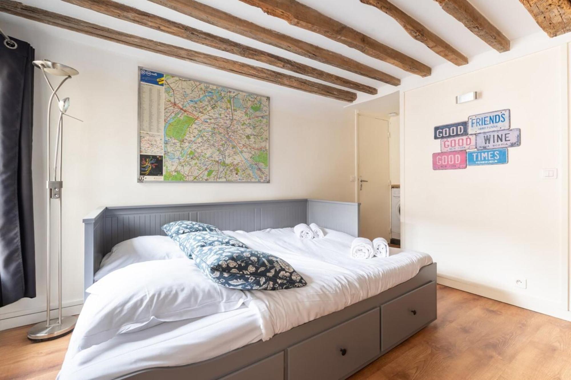 Central Parisian-style Studio Apart - Sentier Paris