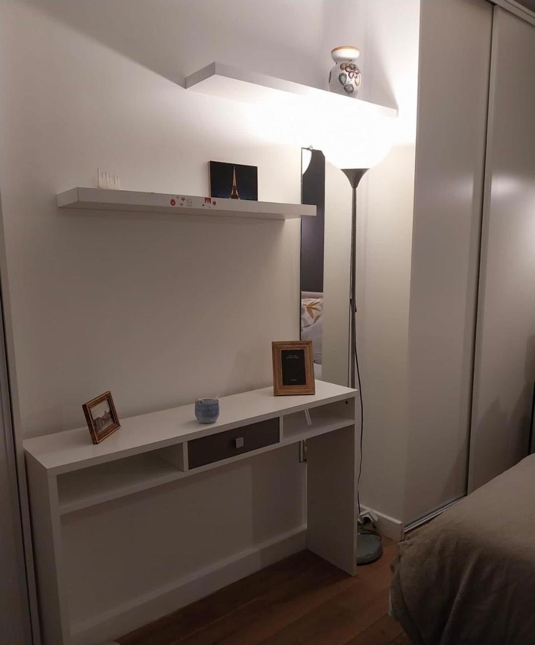 Cosy Dans Le Marais Apartment