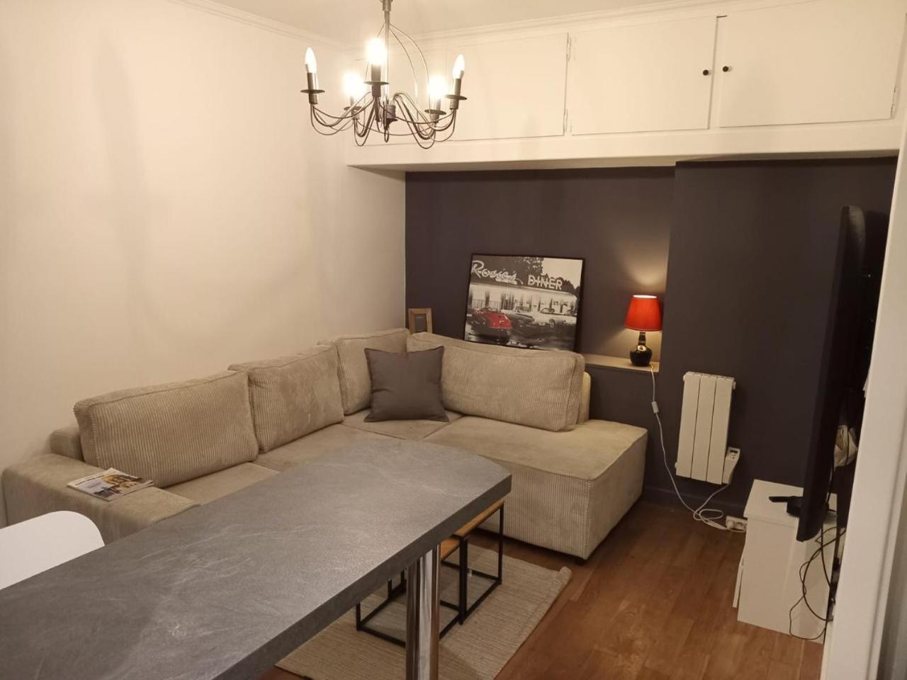 Apartment Cosy Dans Le Marais *