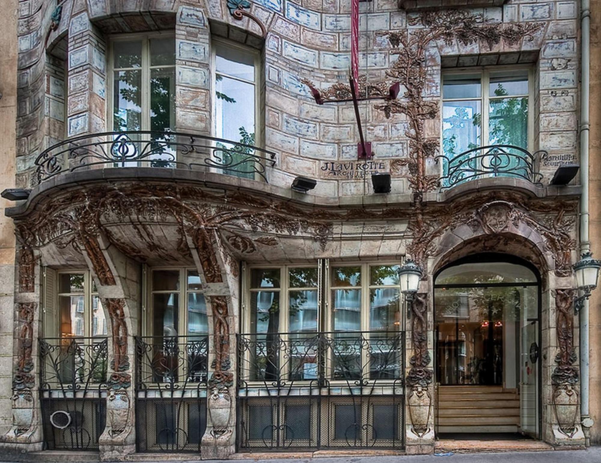 Elysees Ceramic