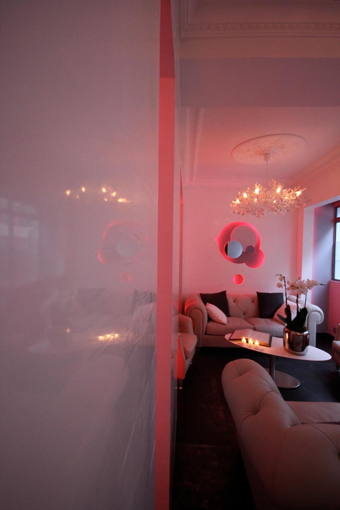 Hotel Lumières Montmartre Paris