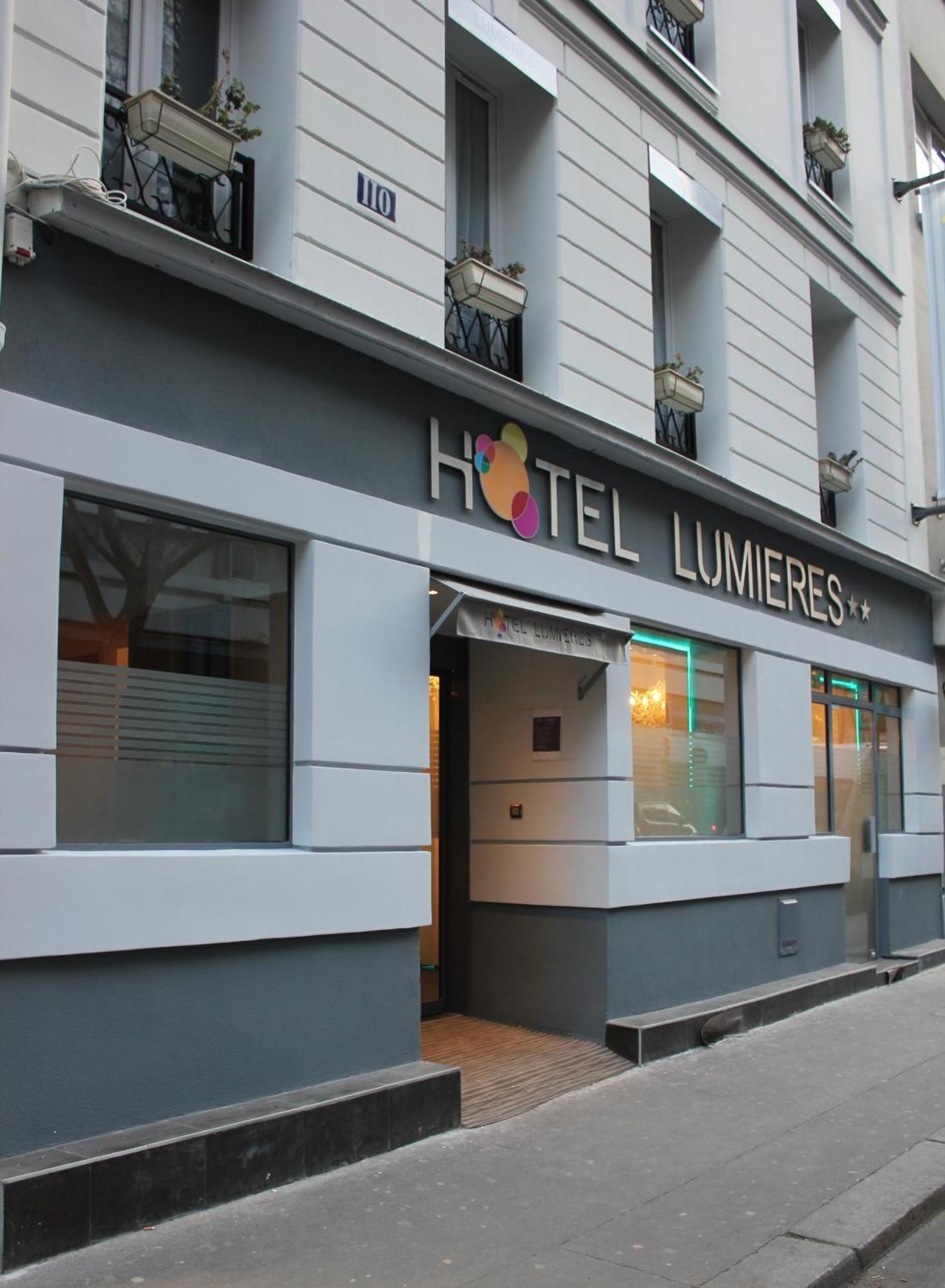Hotel Lumières Montmartre Paris