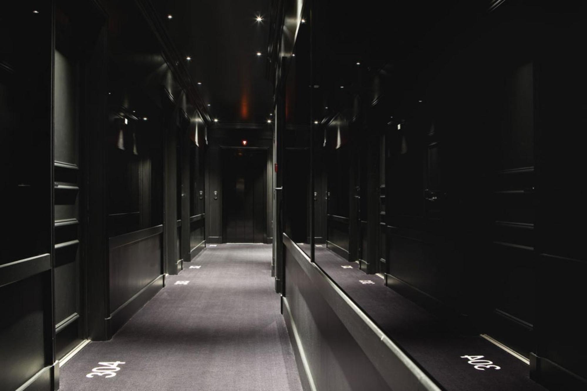 Hotel First Tour Eiffel 4*