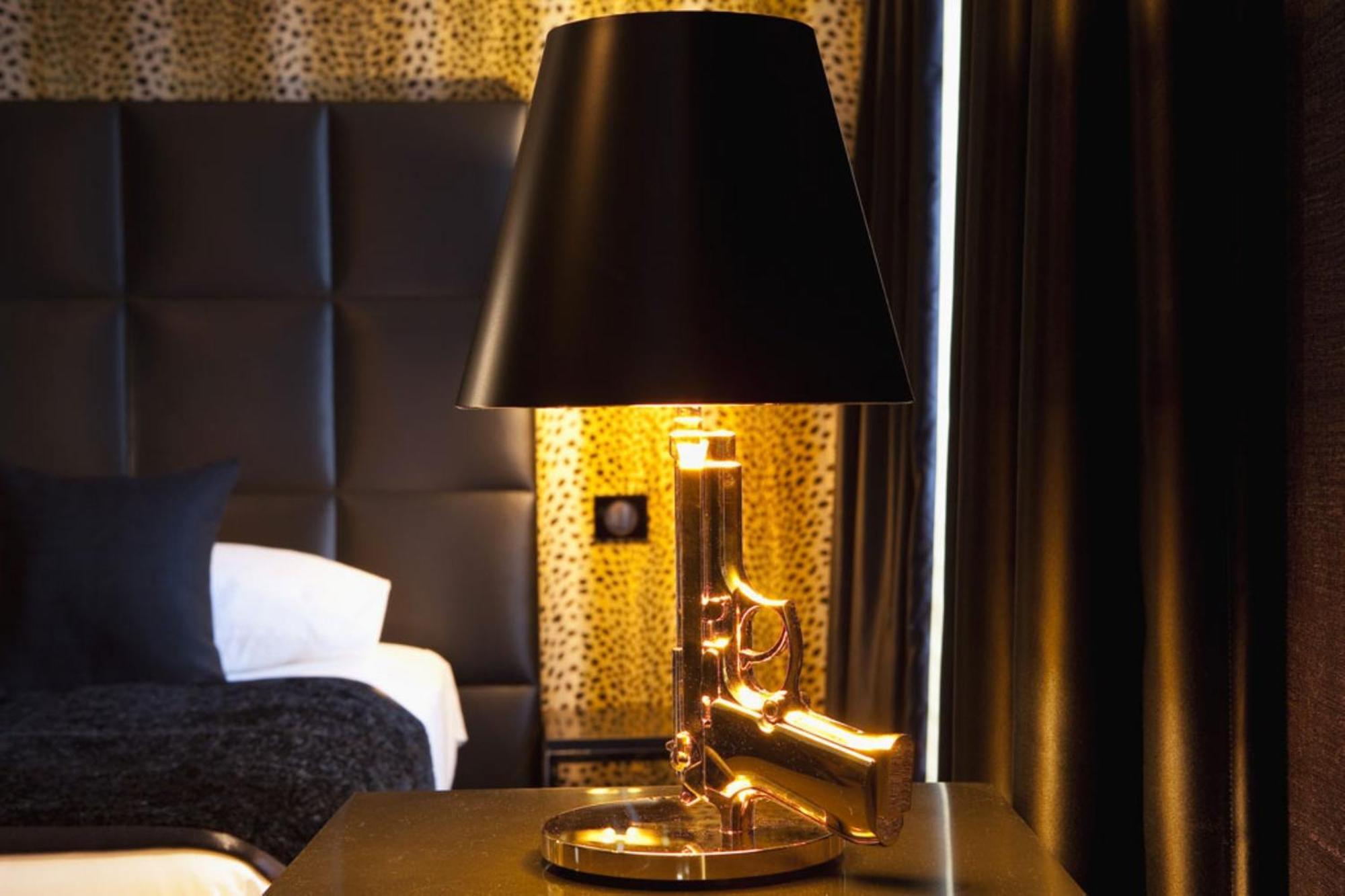 Hotel First Tour Eiffel 4*