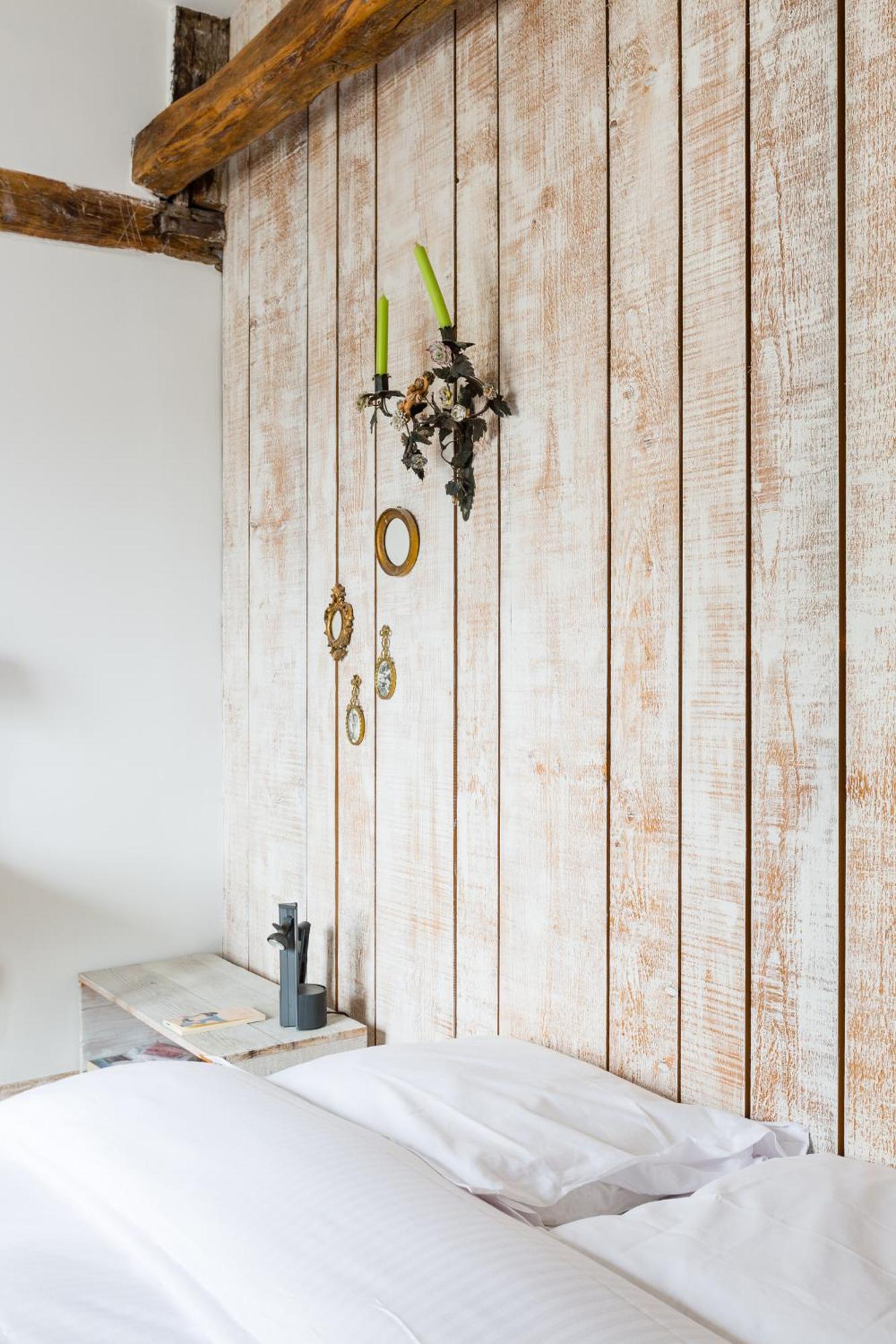 Apartment Veeve - Character In The Marais