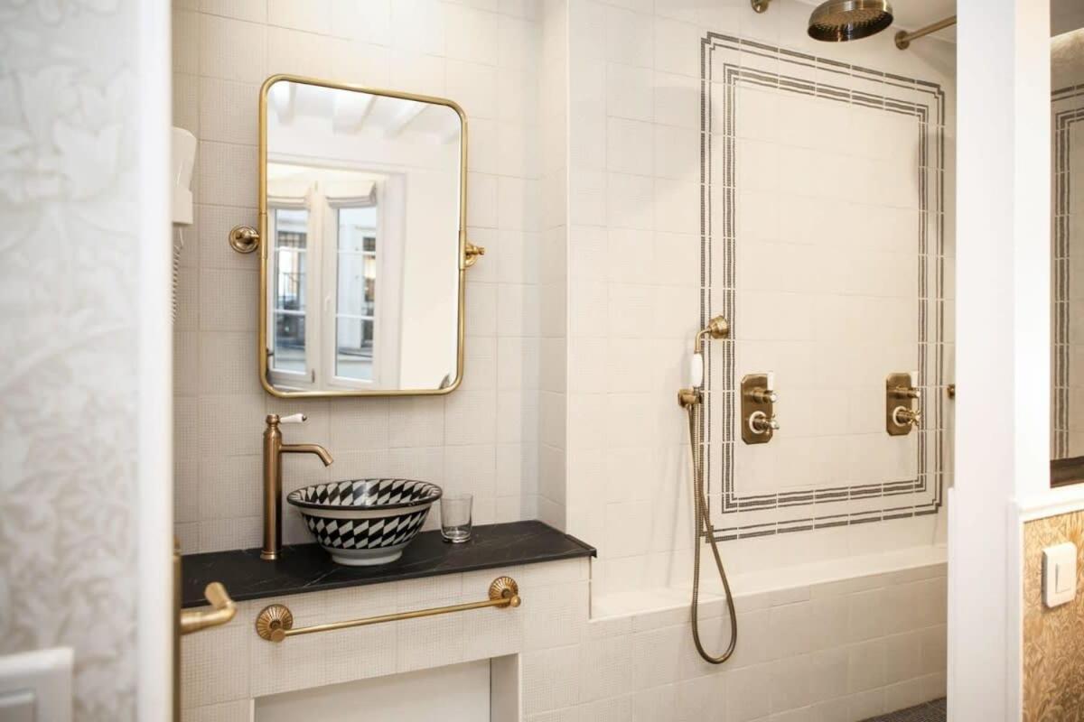 Apartment Magnifique Familial Grand Boulevard-4p - Flat-guest Paris