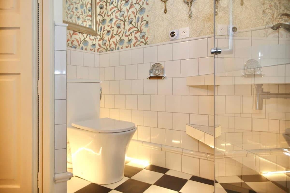 Apartment Prestige A Deux Pas De Montparnasse 6p - Flat-guest