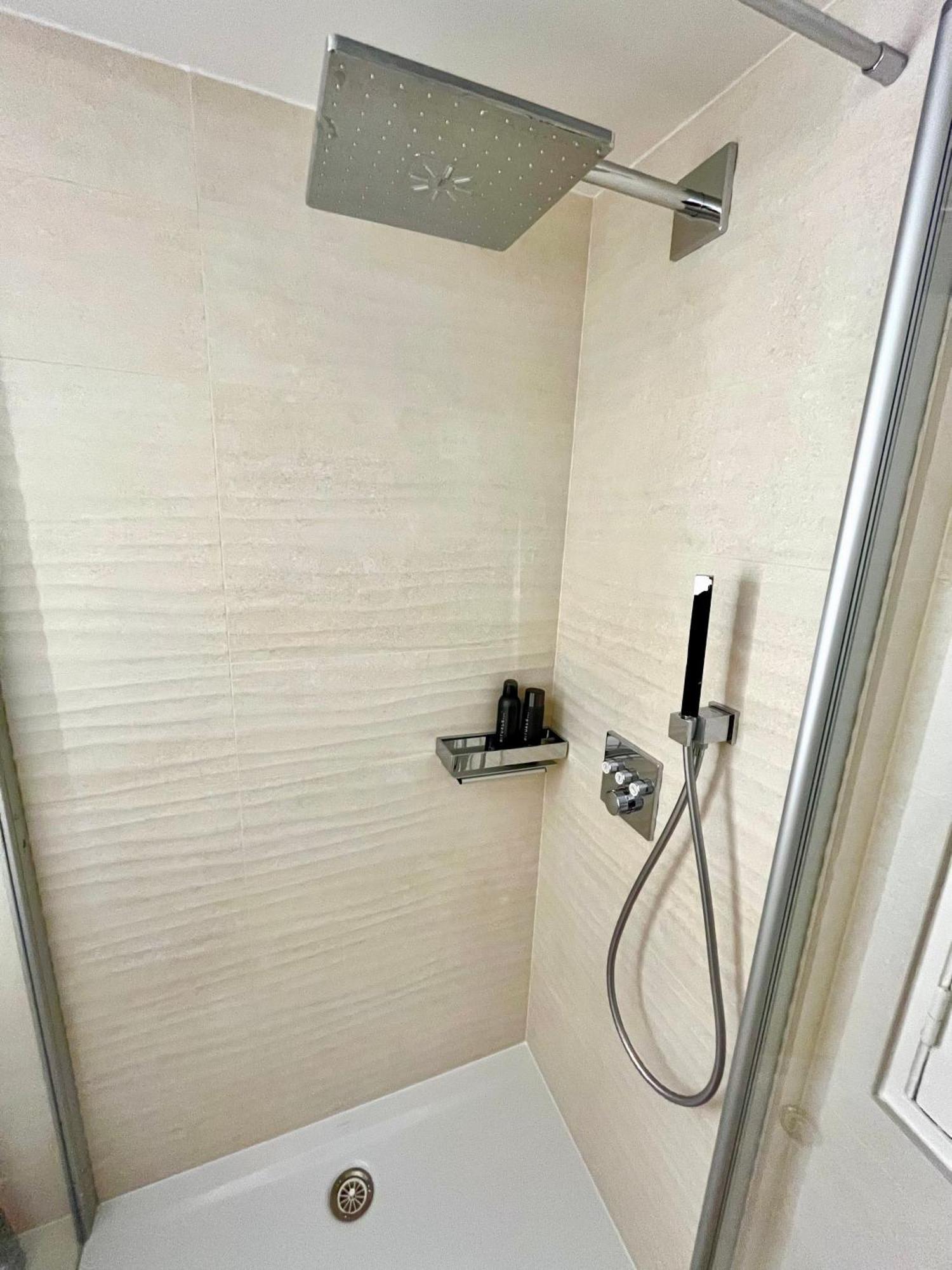 Appartement Pres Des Champs-elysees