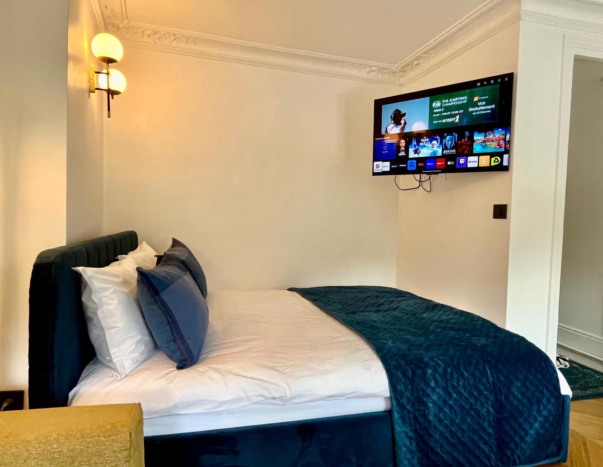 Appartement Pres Des Champs-elysees Paris