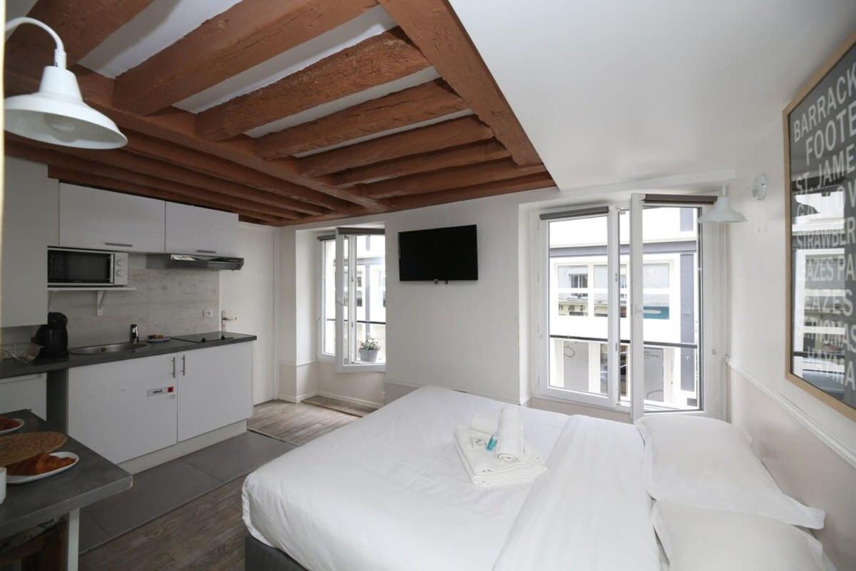 Apartment Studio Parisien 20m2 En Face Du Musee Grevin - 2p Paris