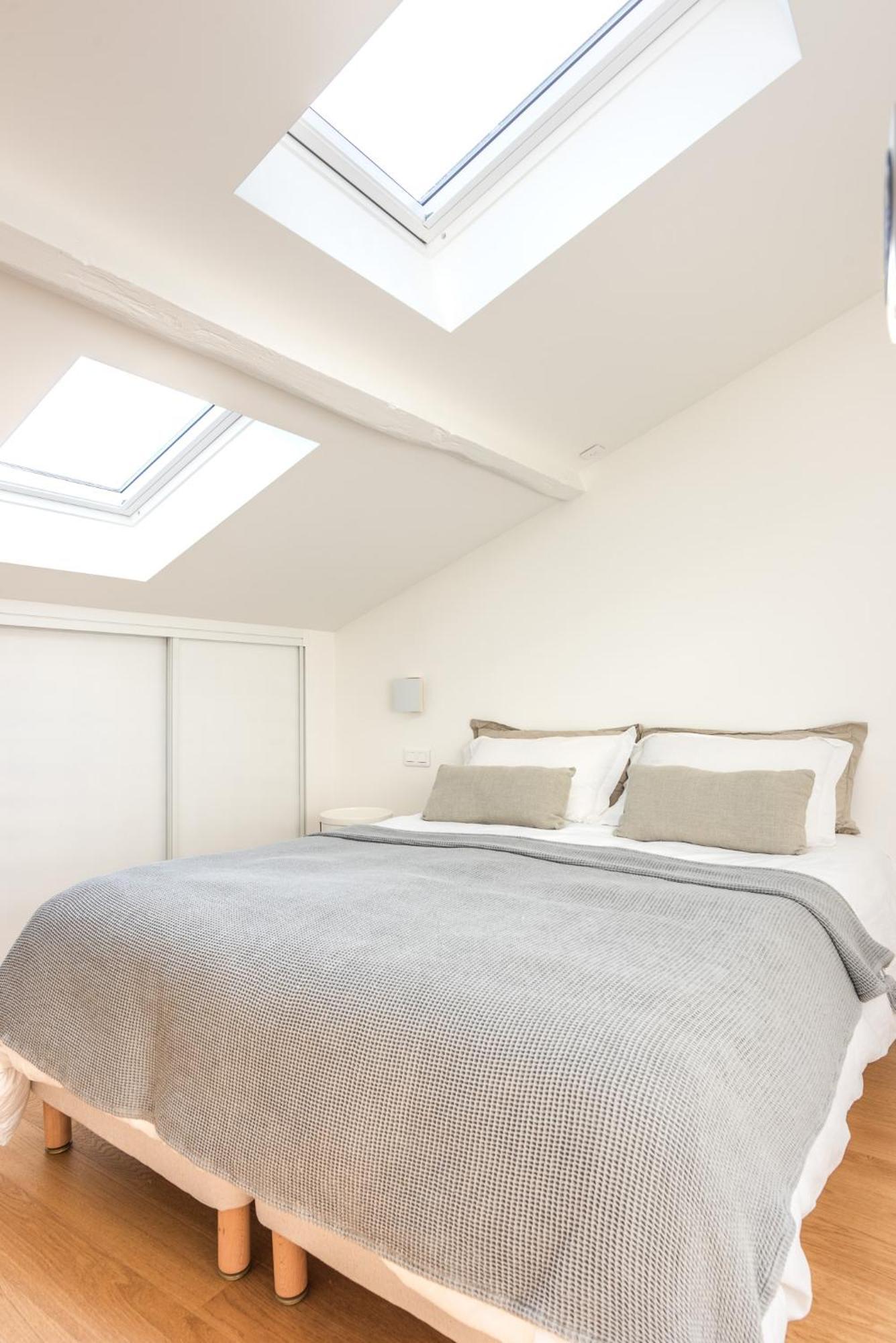Penthouse Loft - 4 Guests - In Heart Of