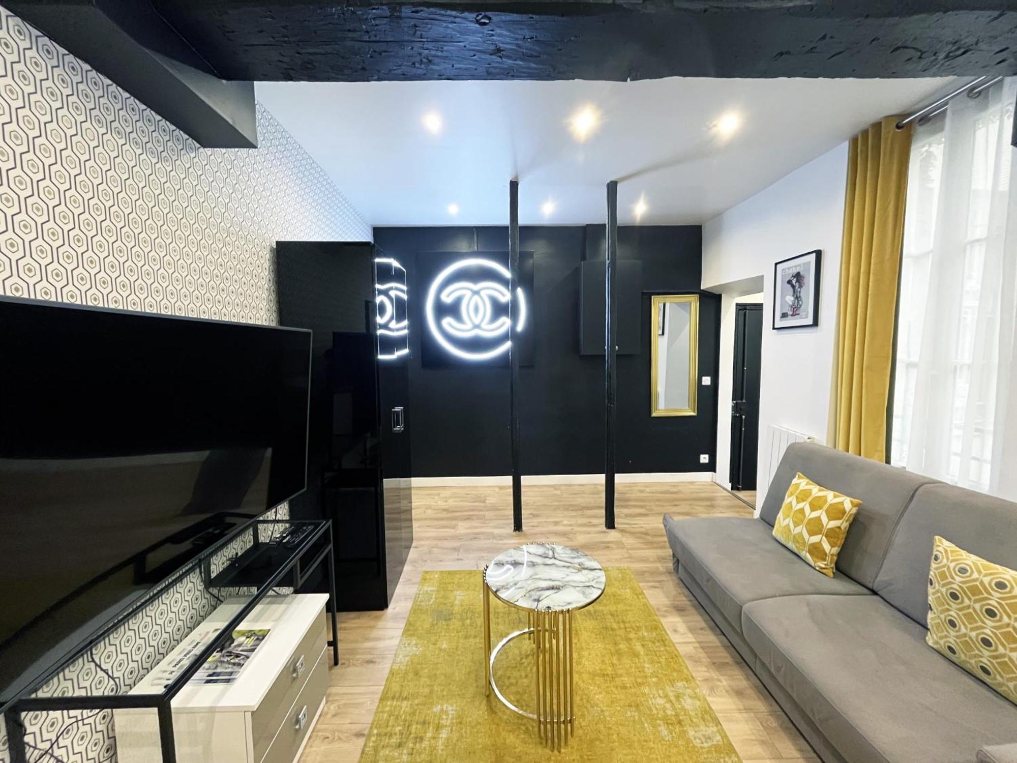 Urban Flat 157 - Coco Chanel Flat In Montorgueil Paris