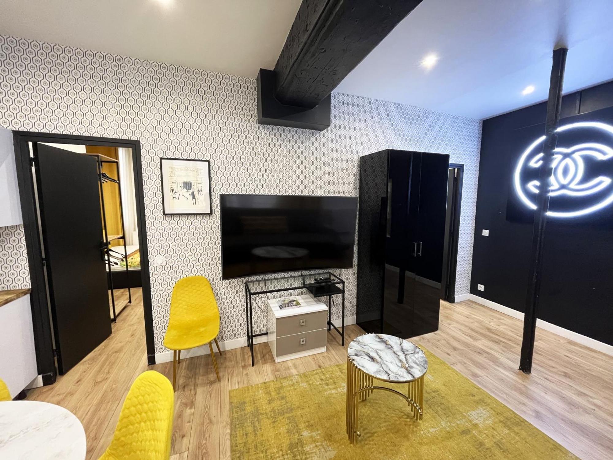 Urban Flat 157 - Coco Chanel Flat In Montorgueil
