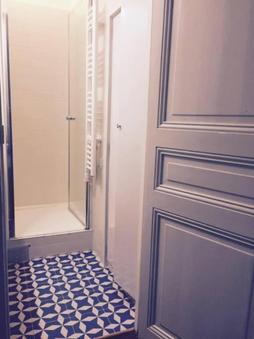 De Charme De 60 M2 Entre Montmartre Et Batignolles Apartment *