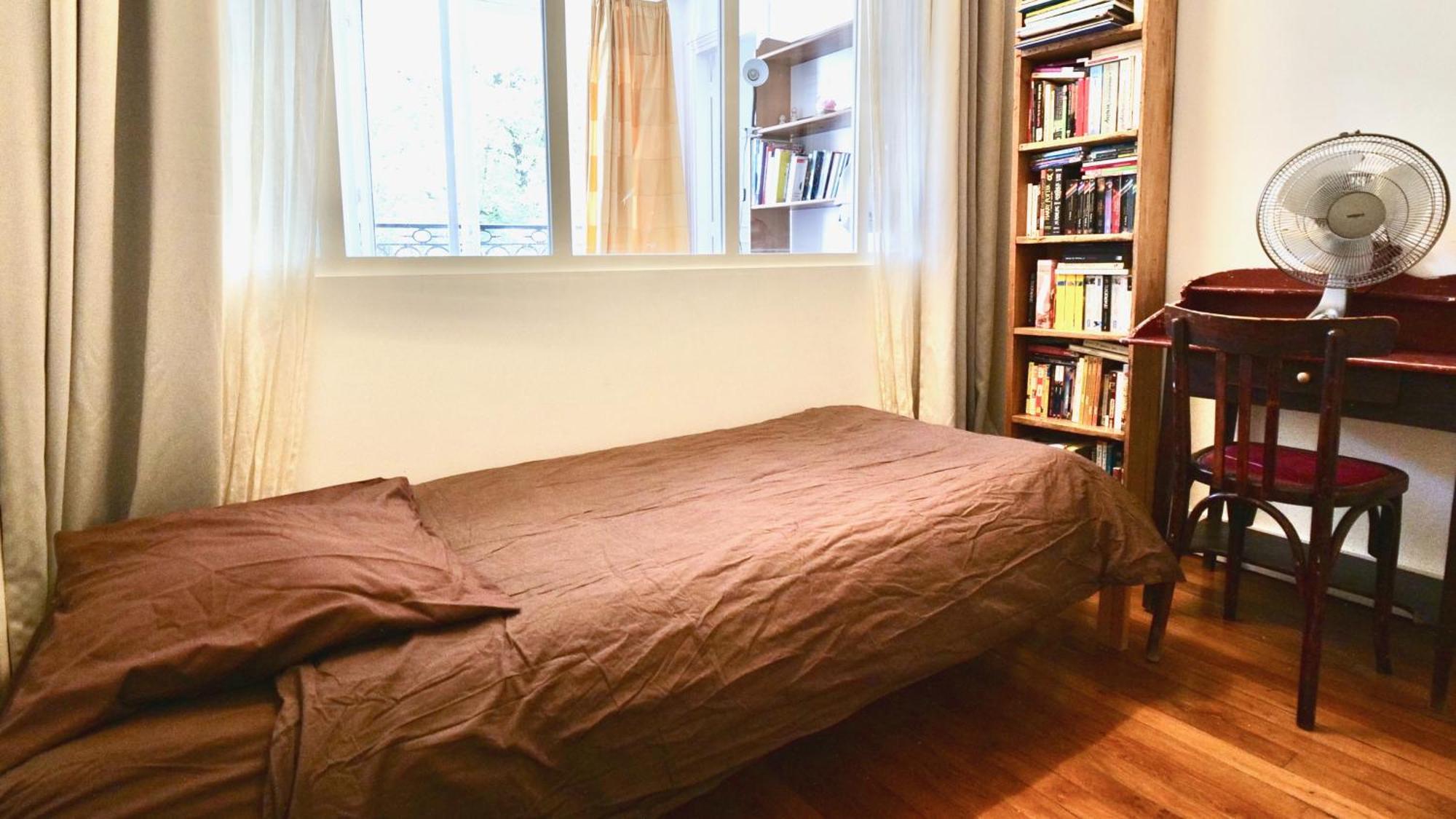 Apartment De Charme De 60 M2 Entre Montmartre Et Batignolles Paris