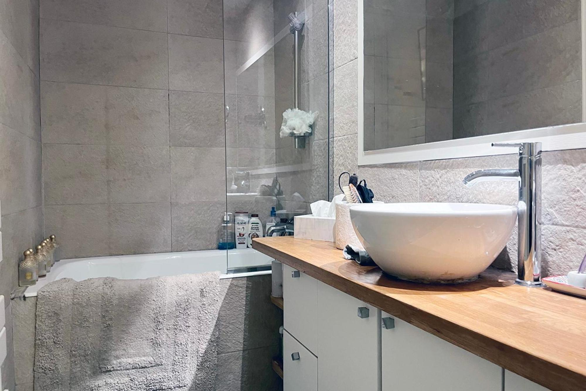 Bright And Luxurious In The Heart Of Appartement Paris