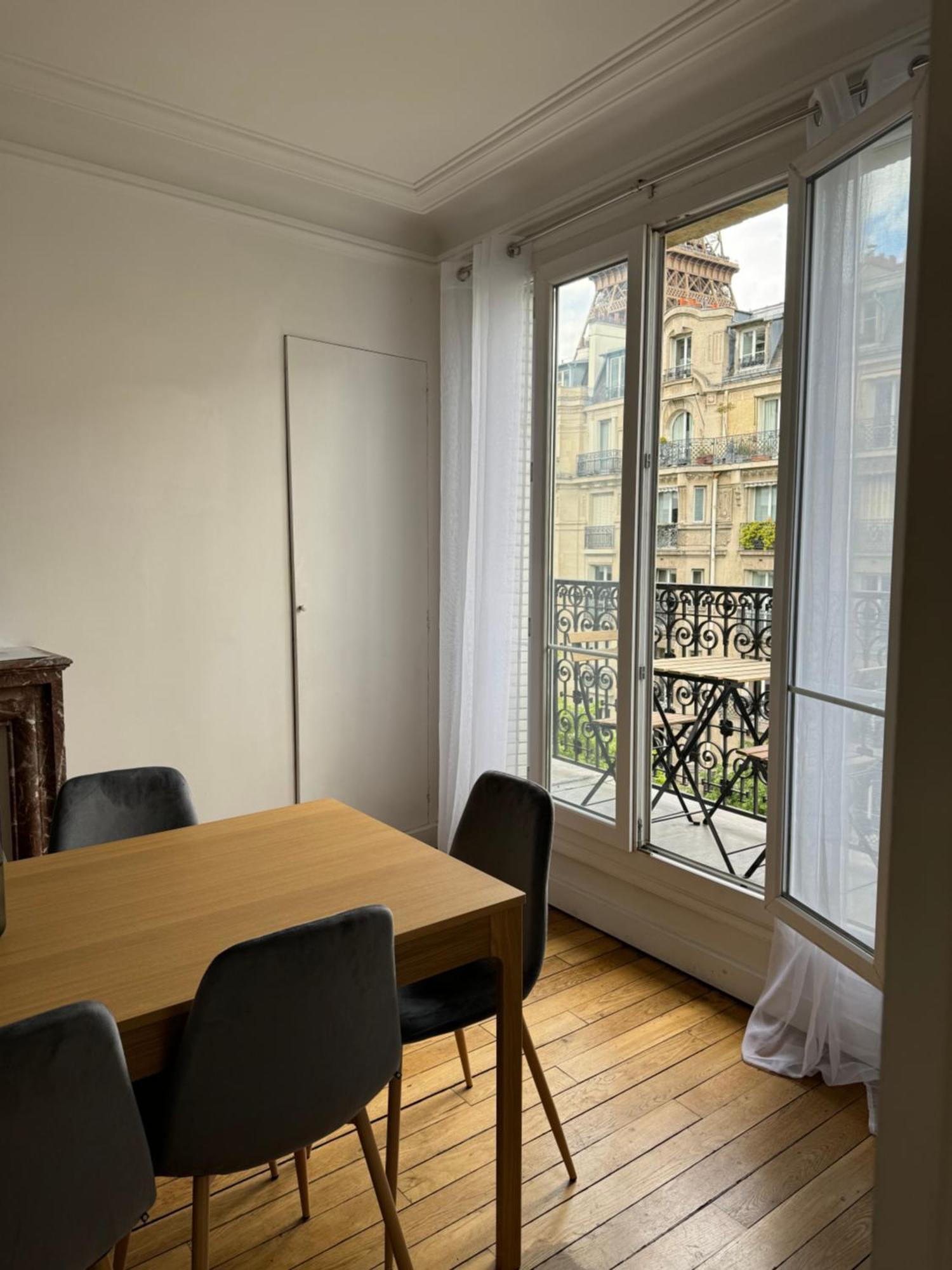 Tour Eiffel 120 M2 Apartment *