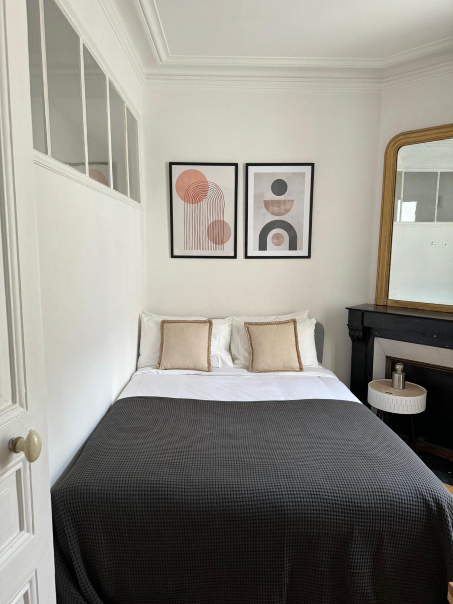 Tour Eiffel 120 M2 Apartment