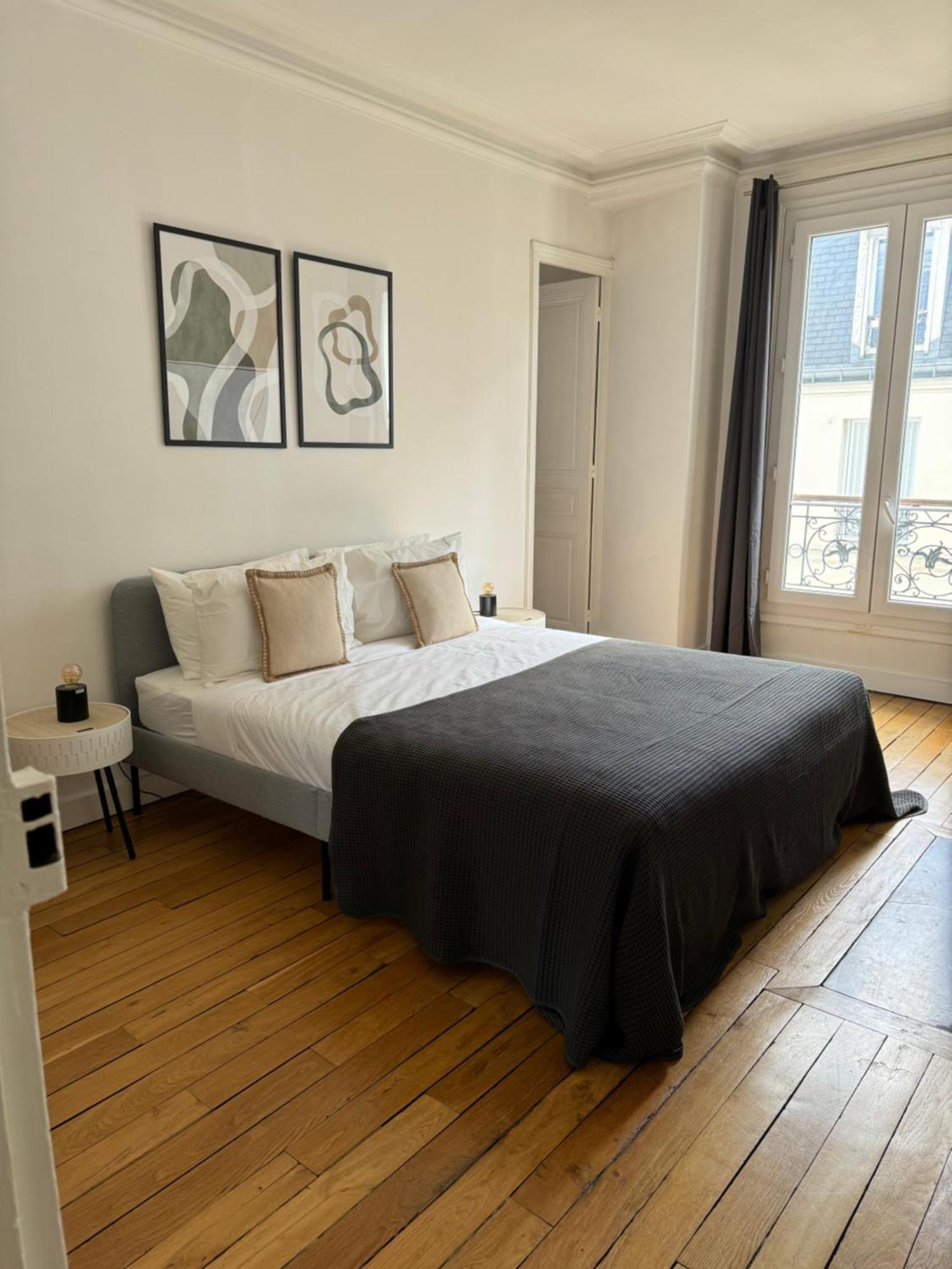 Apartment Tour Eiffel 120 M2