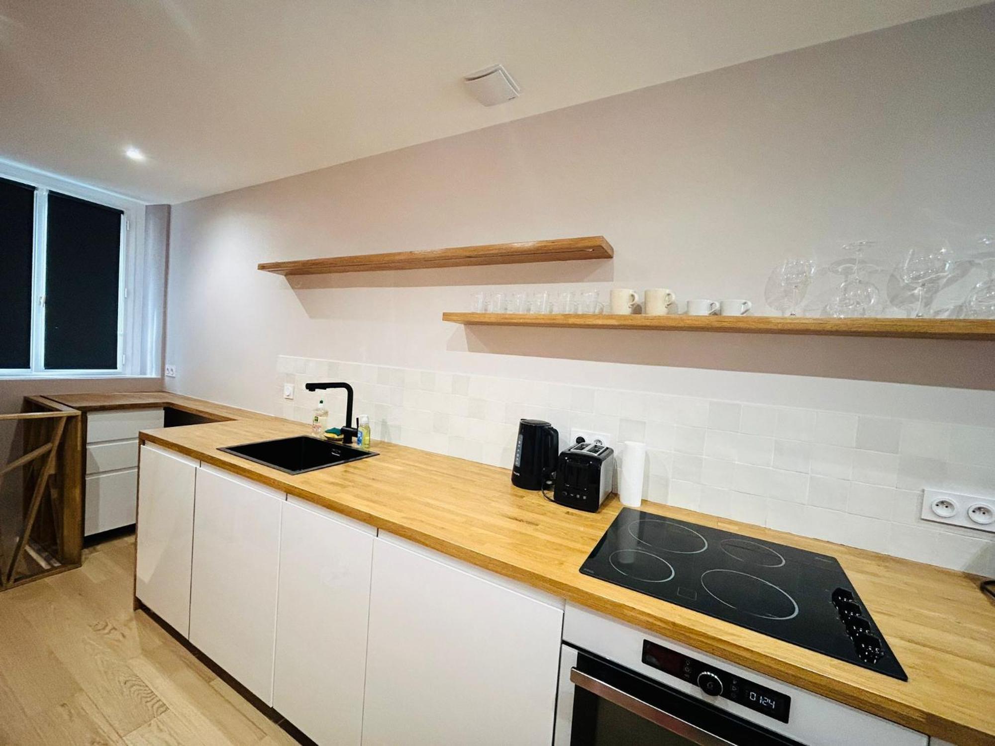 Enghien - New Studio Fully Furnished