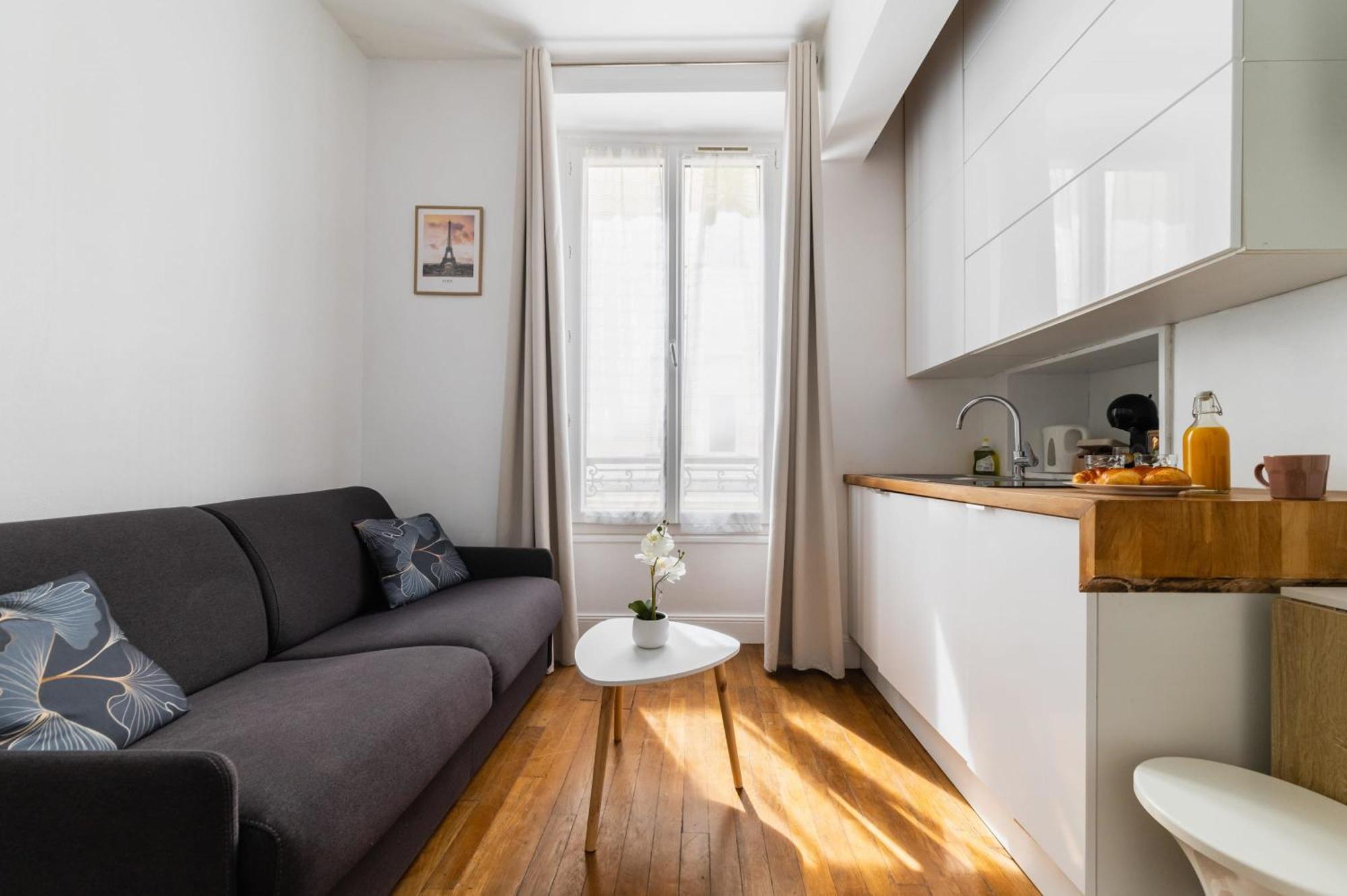Appartement Studio Equipe Centre Nation - 12 - 2p Paris