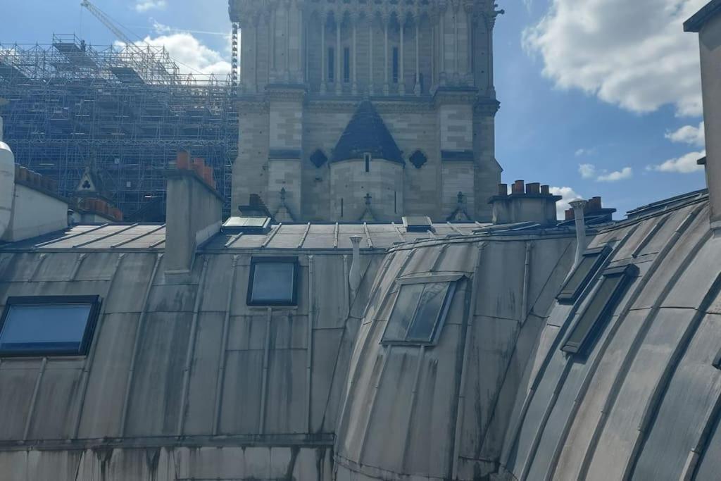 Apartment Duplex Notre-dame De Paris