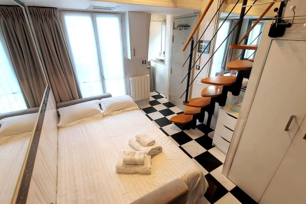 Apartment Duplex Notre-dame De Paris