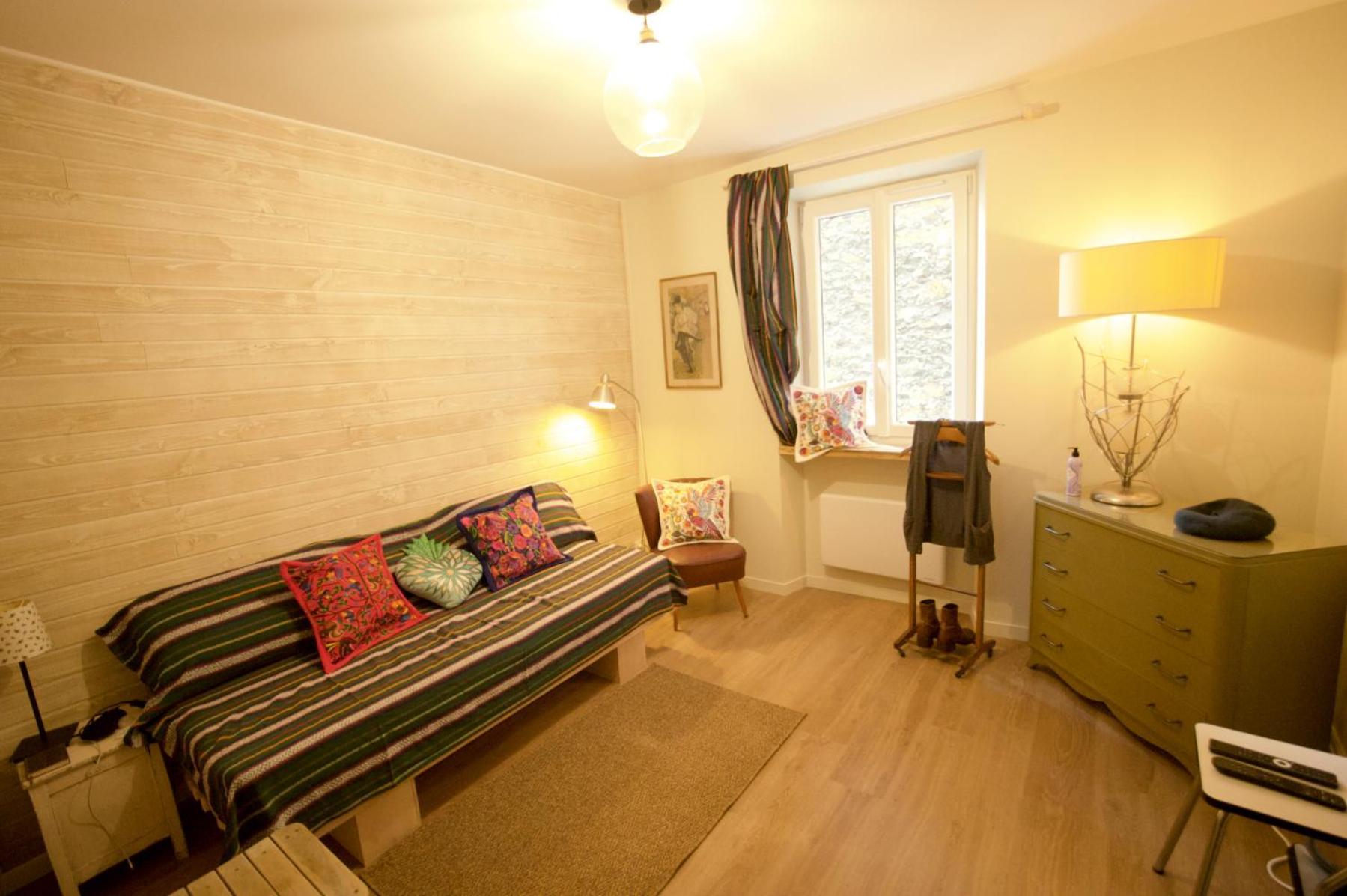 2 Pieces Montmartre Apartment Paris