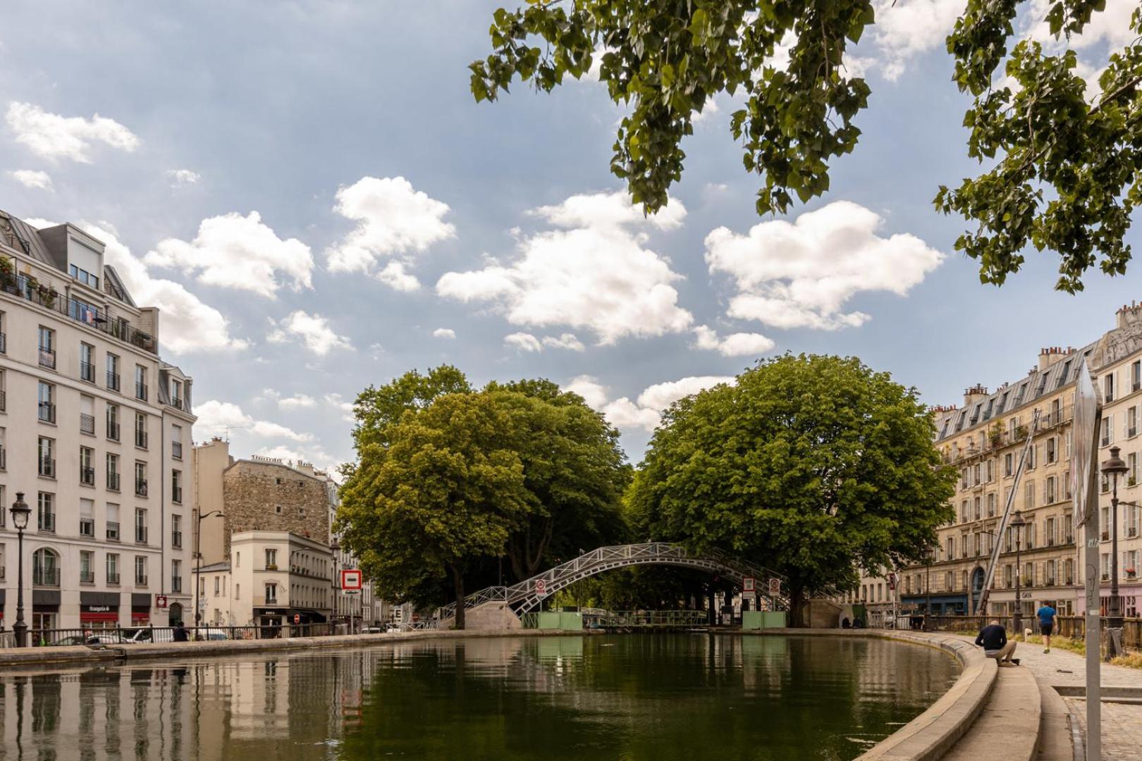 Veeve - The Hopeful Romantic Apartment Paris