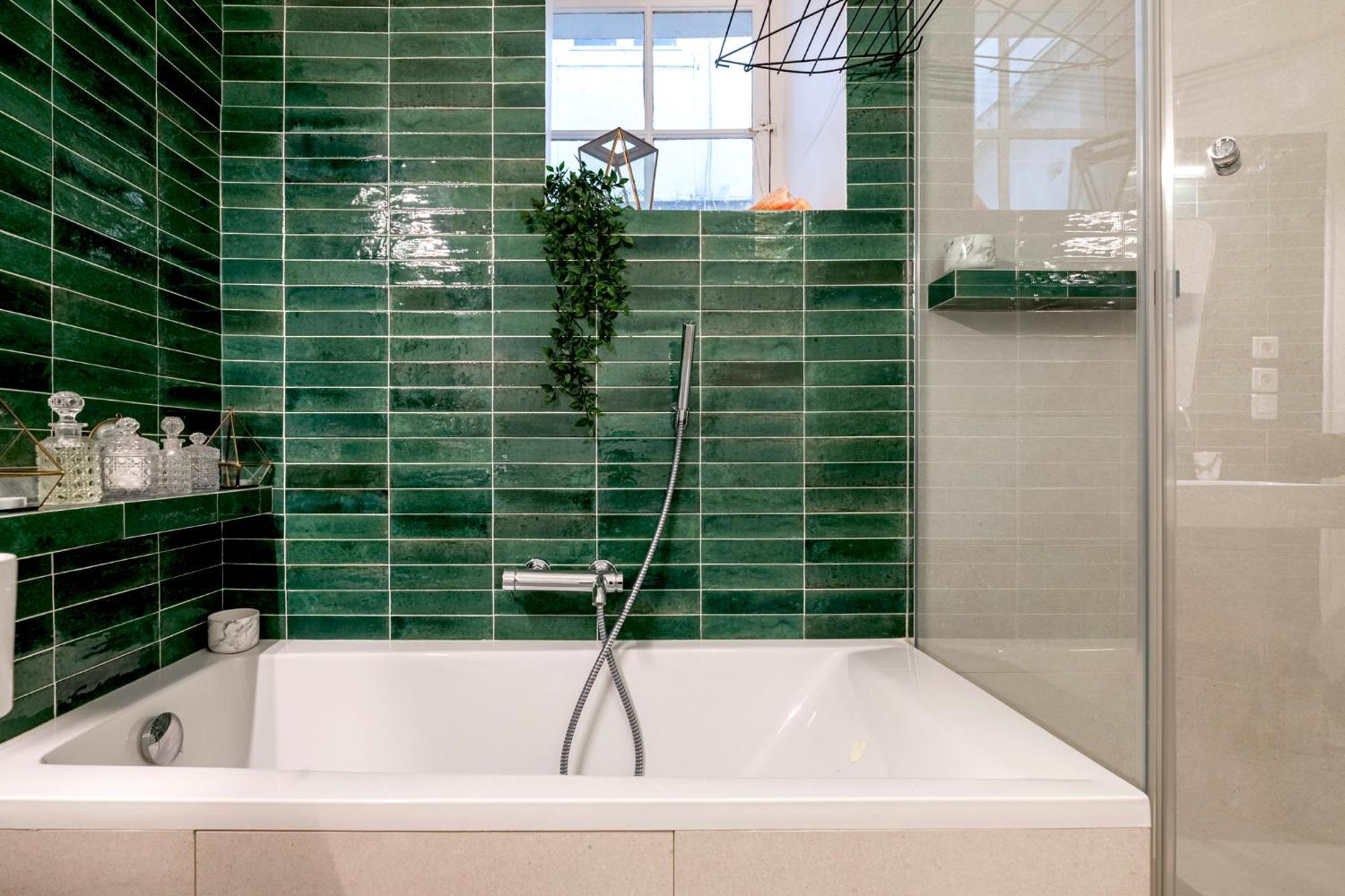 Veeve - The Hopeful Romantic Apartment