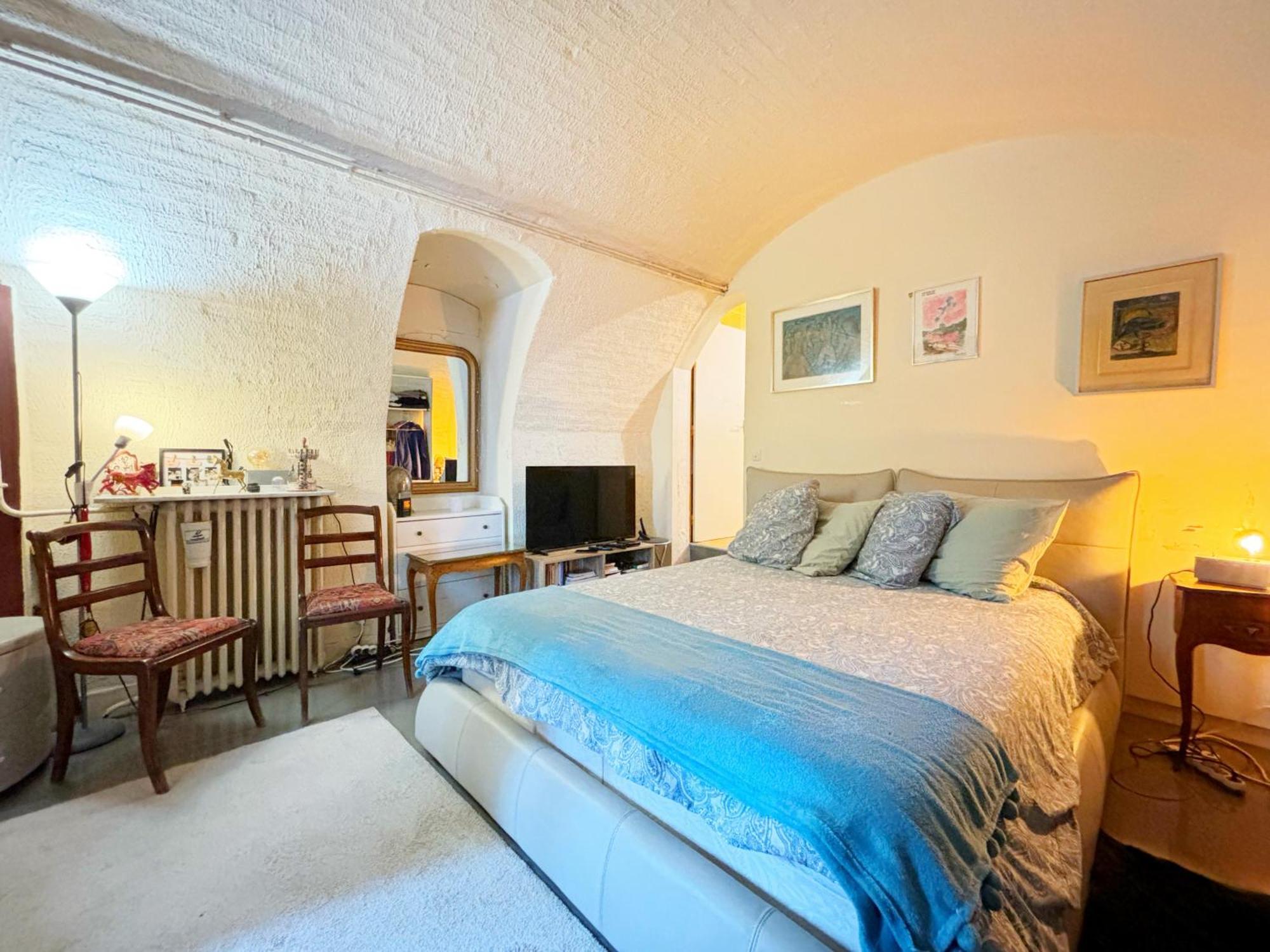 Grand Avec Jardin Privatif A Appartement Paris