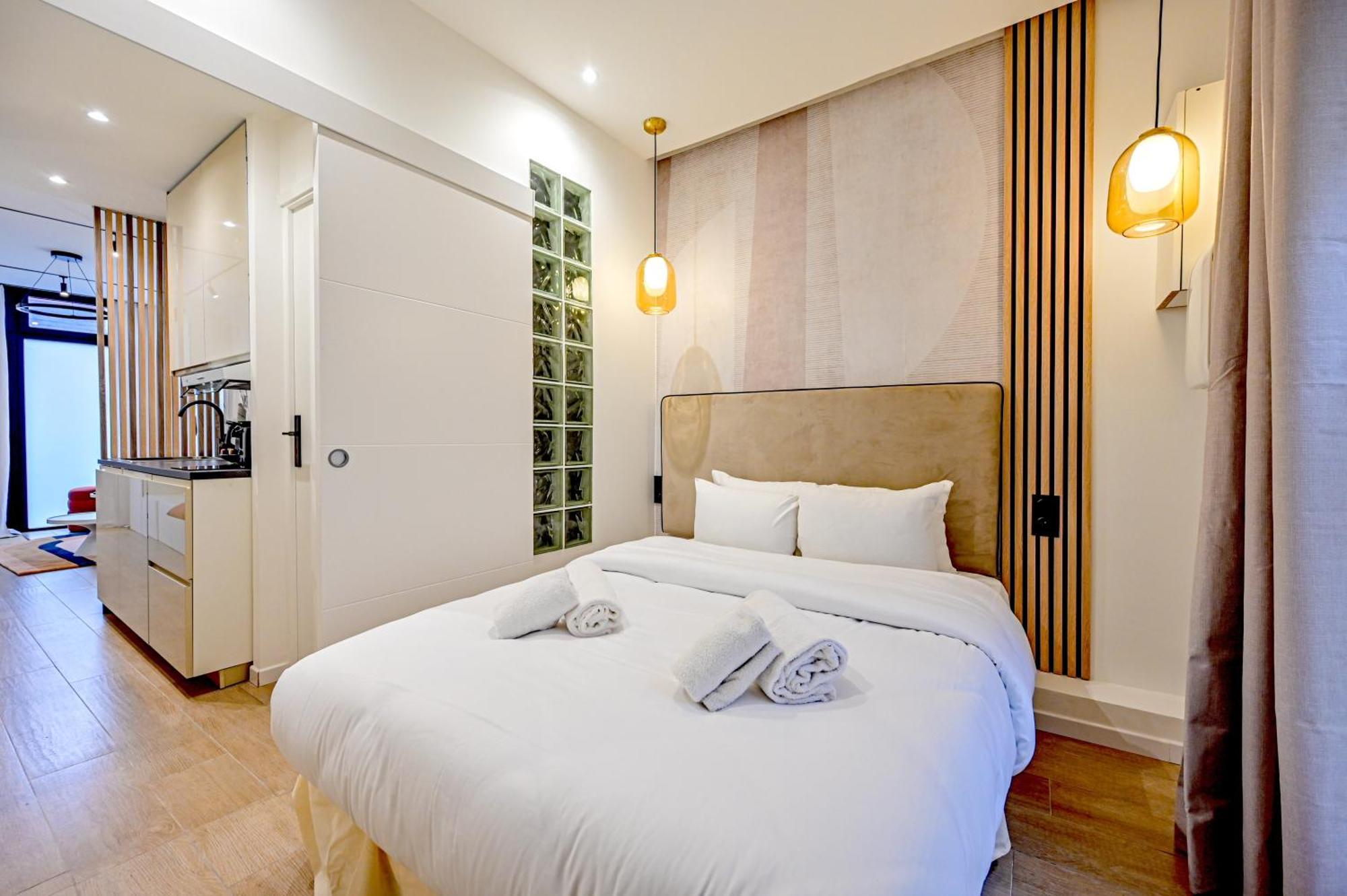Relax In A Stylish Flat In Montmartre Apartment *