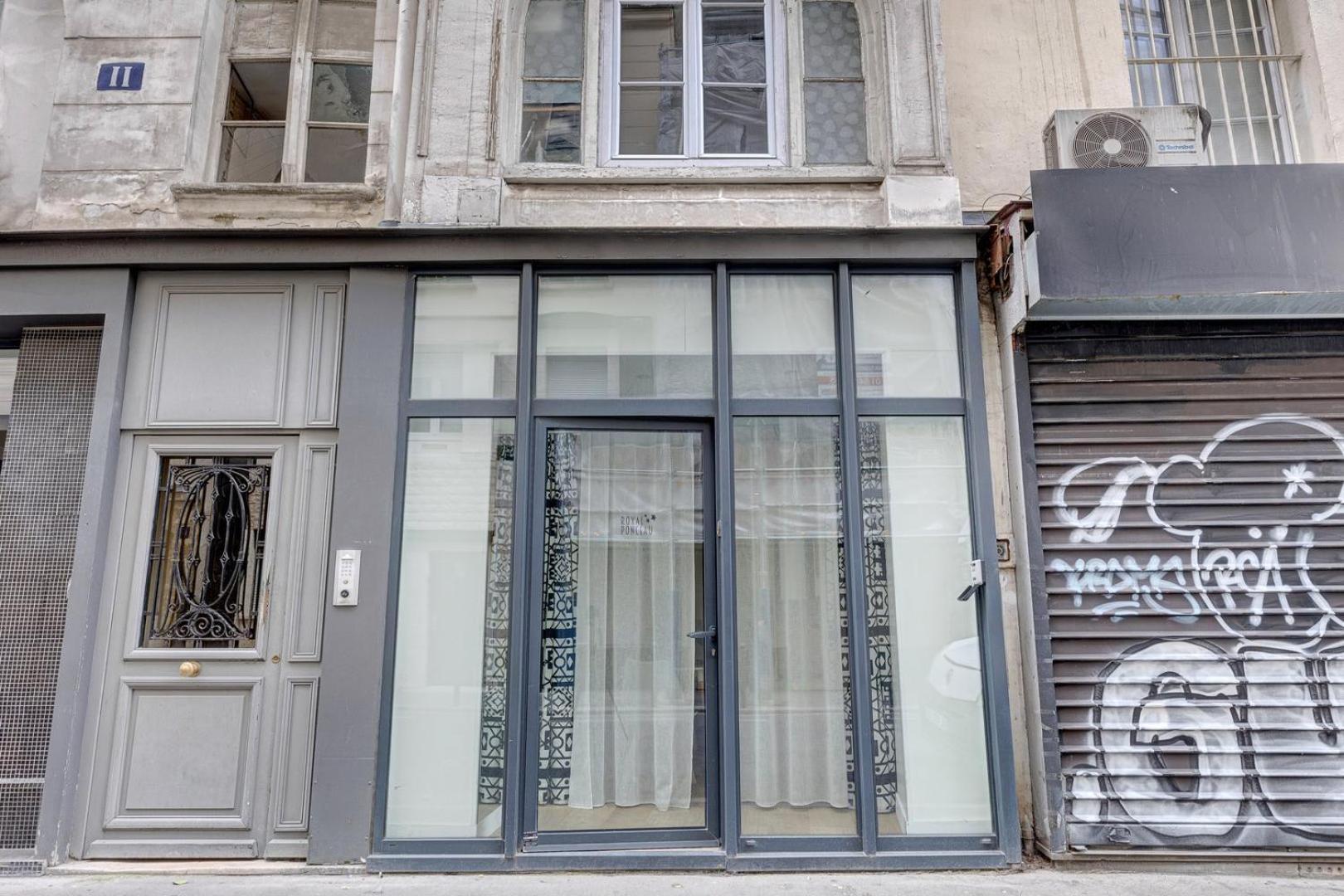 Apartment 296 Ponceau - Superb In Paris