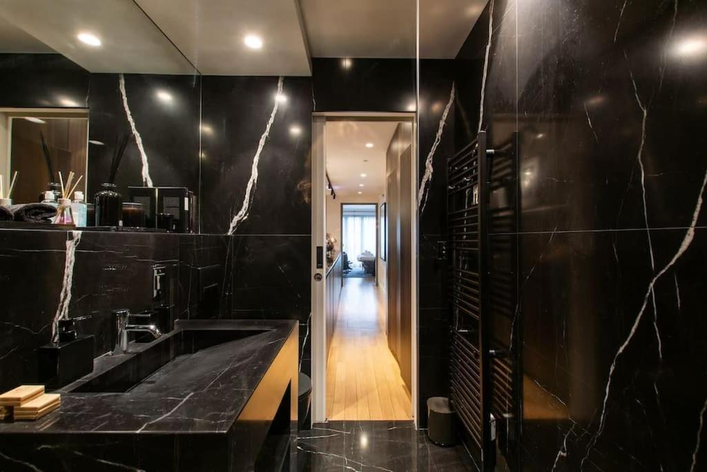 Avenue Montaigne Saint Honore Apartment Paris