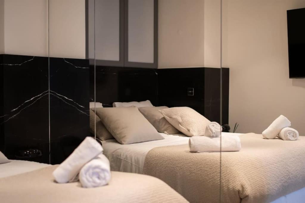 Avenue Montaigne Saint Honore Apartment