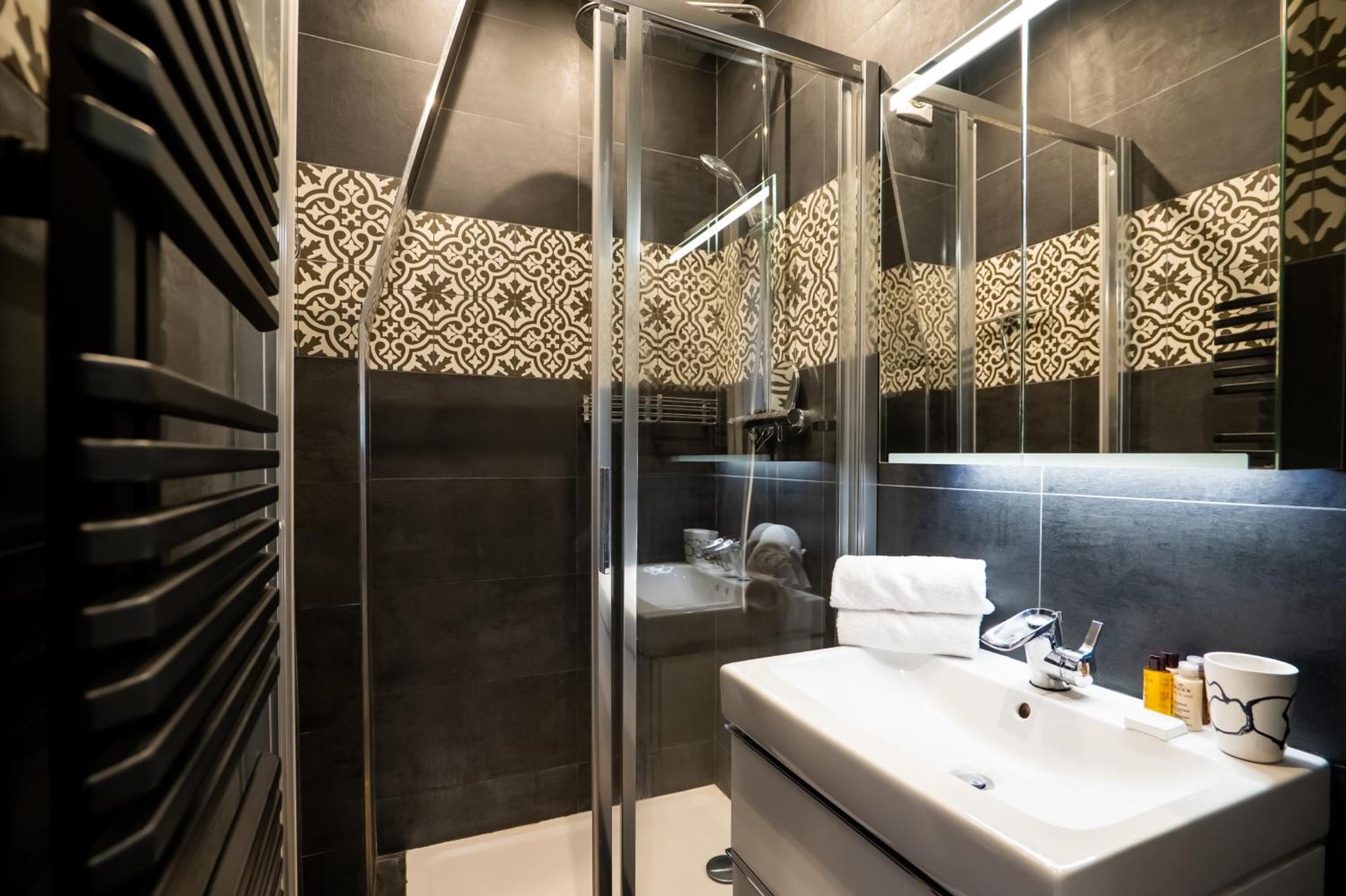 Apartment Veeve - Rouge And Rose Paris