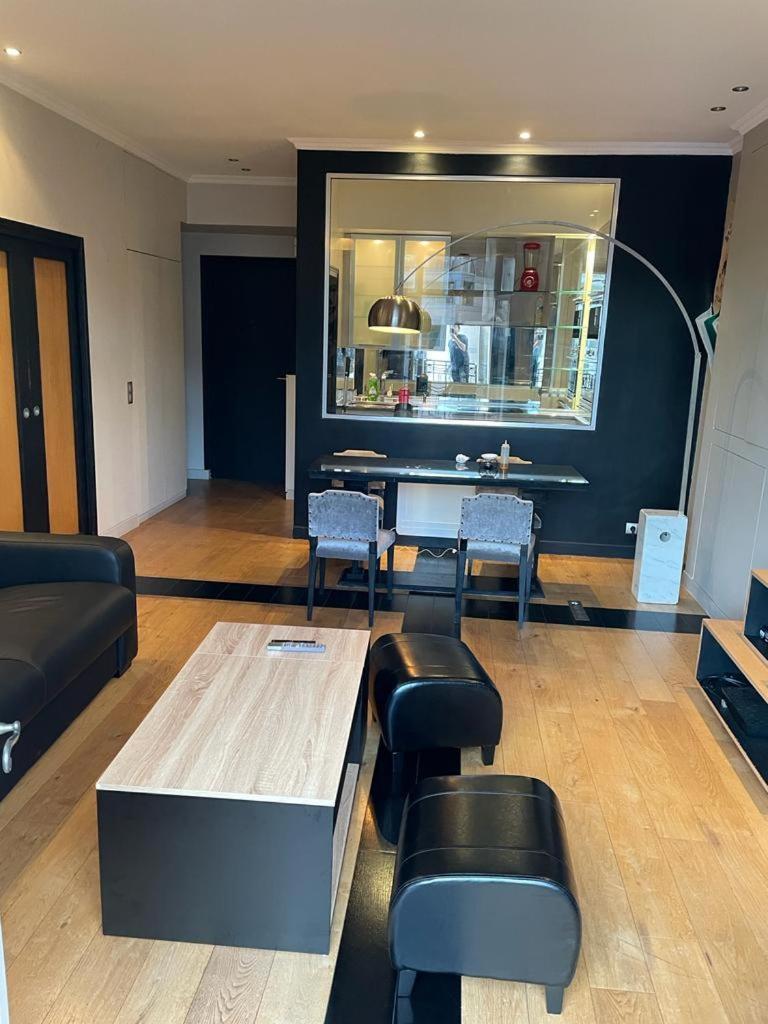 Apartment Fabulous In Heart Of Paris