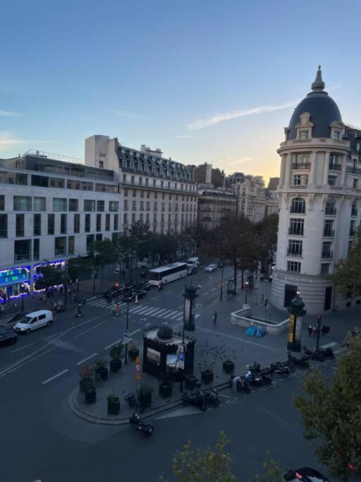 Fabulous In Heart Of * Paris