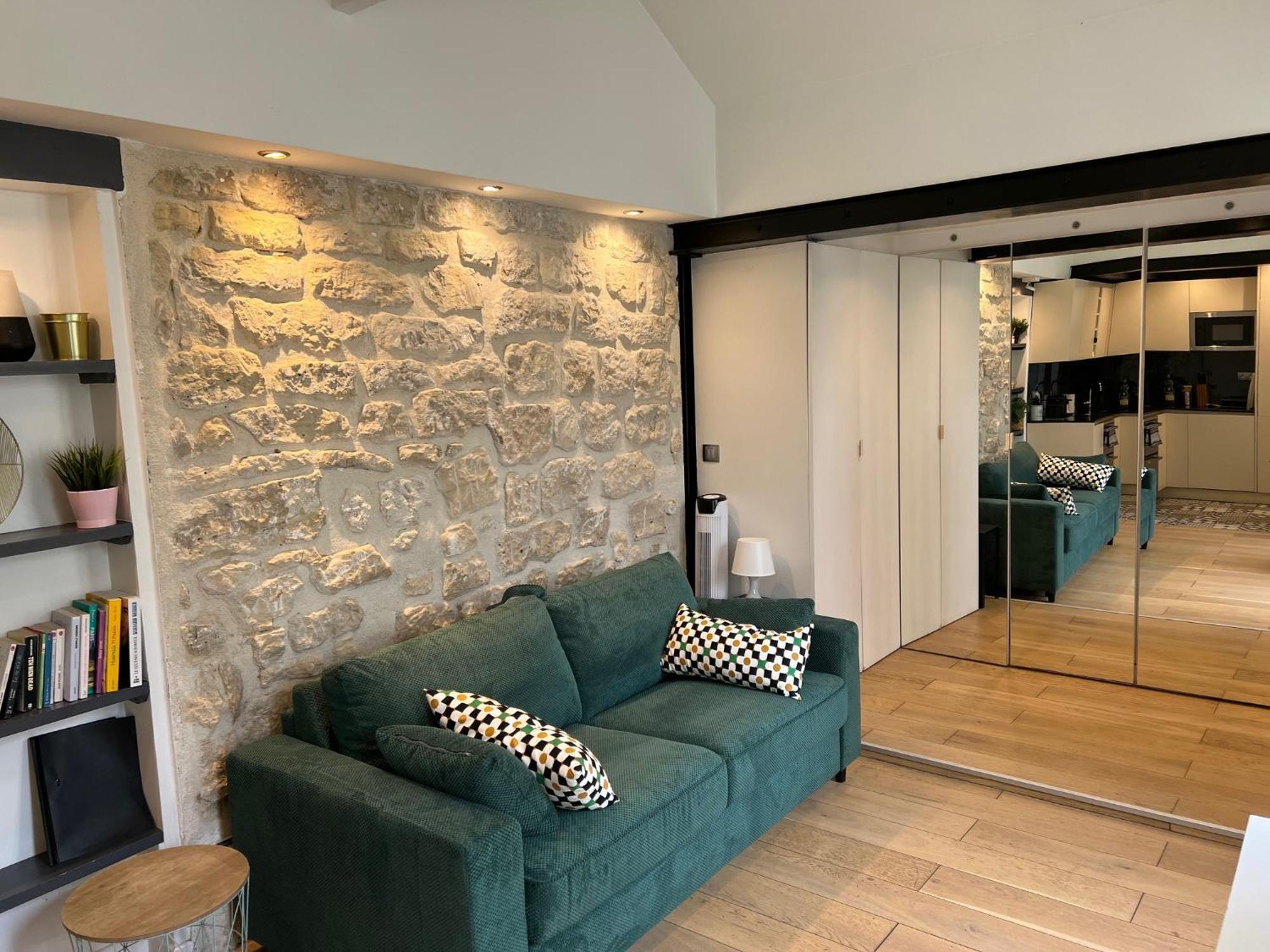 Appartement Atypique Aux Batignolles