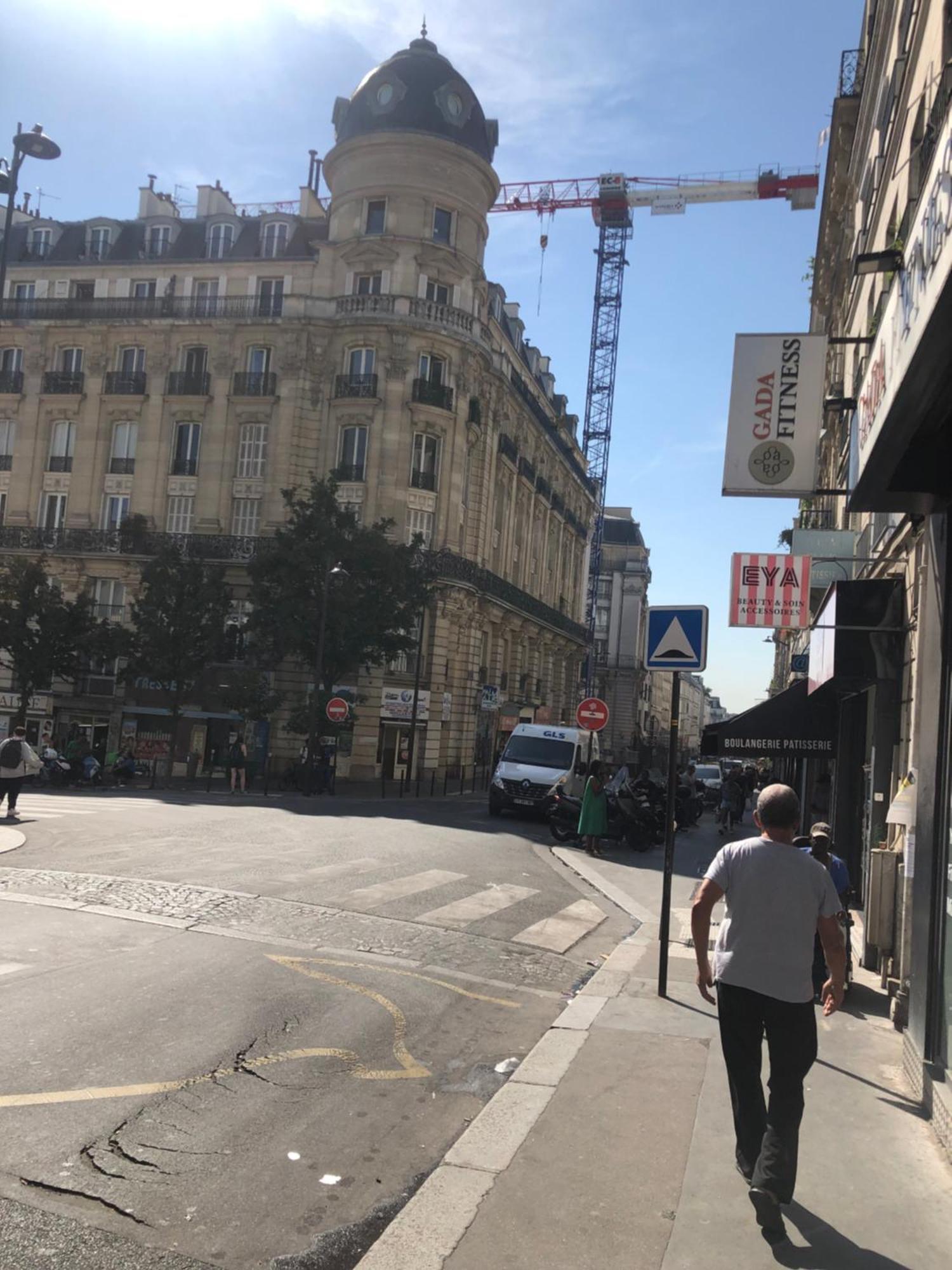 Studyo Cosy 400 Metre Sacre Ceour Apartment