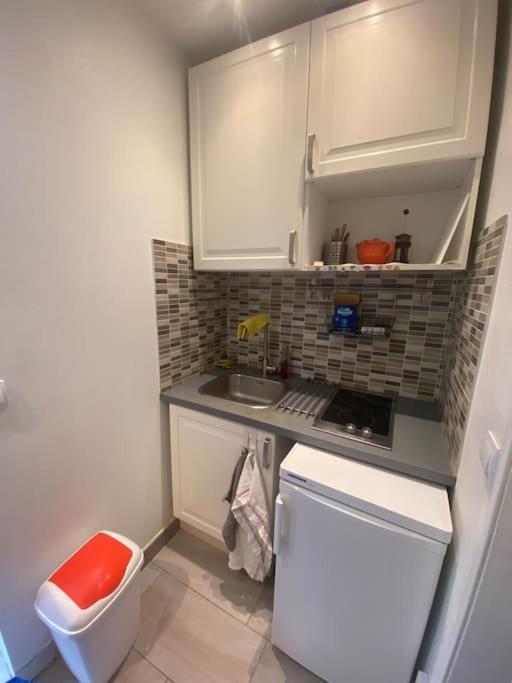 Apartment Small Near Eiffel Tower *