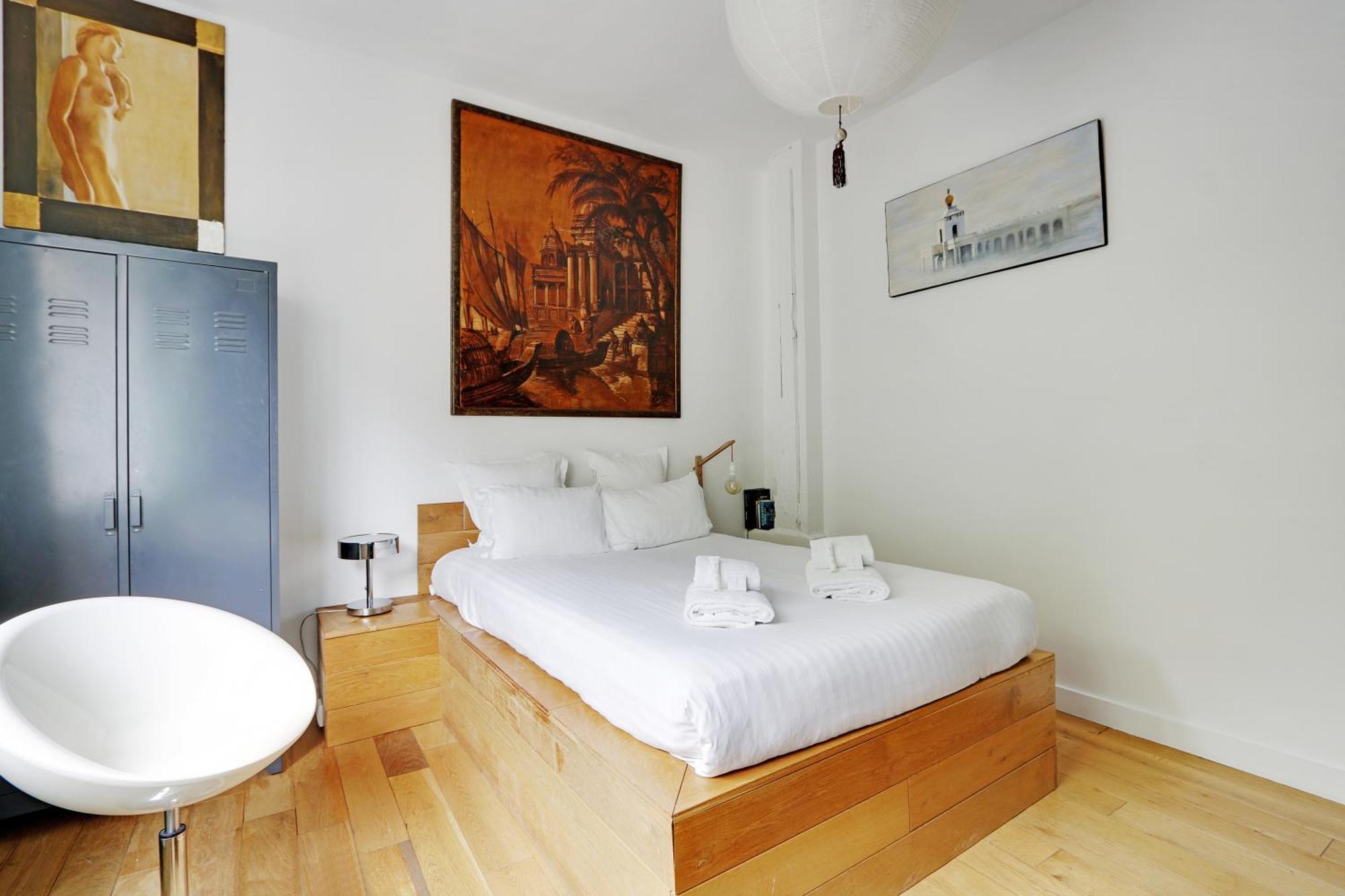 Pick A Flat's Townhouse In Montparnasse - Boulevard Du Montparnasse Apartment Paris