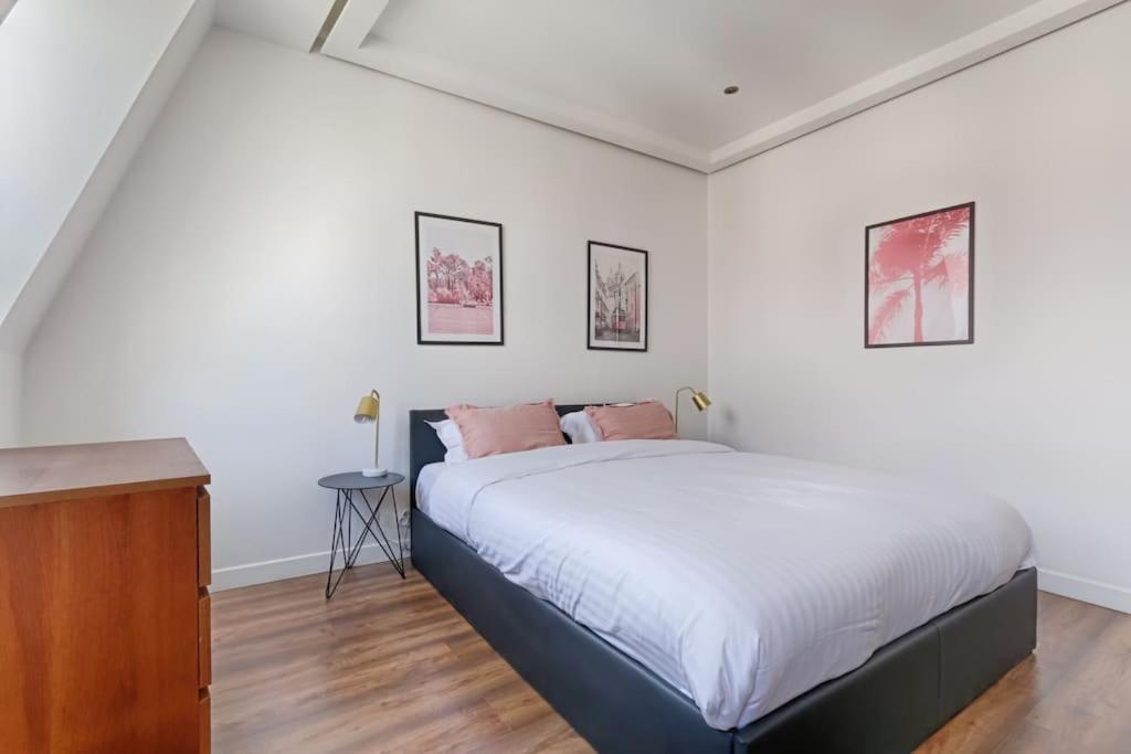 Mykeypers - Luxury Bright Flat 4p - Heart Of - Sd11 Apartment