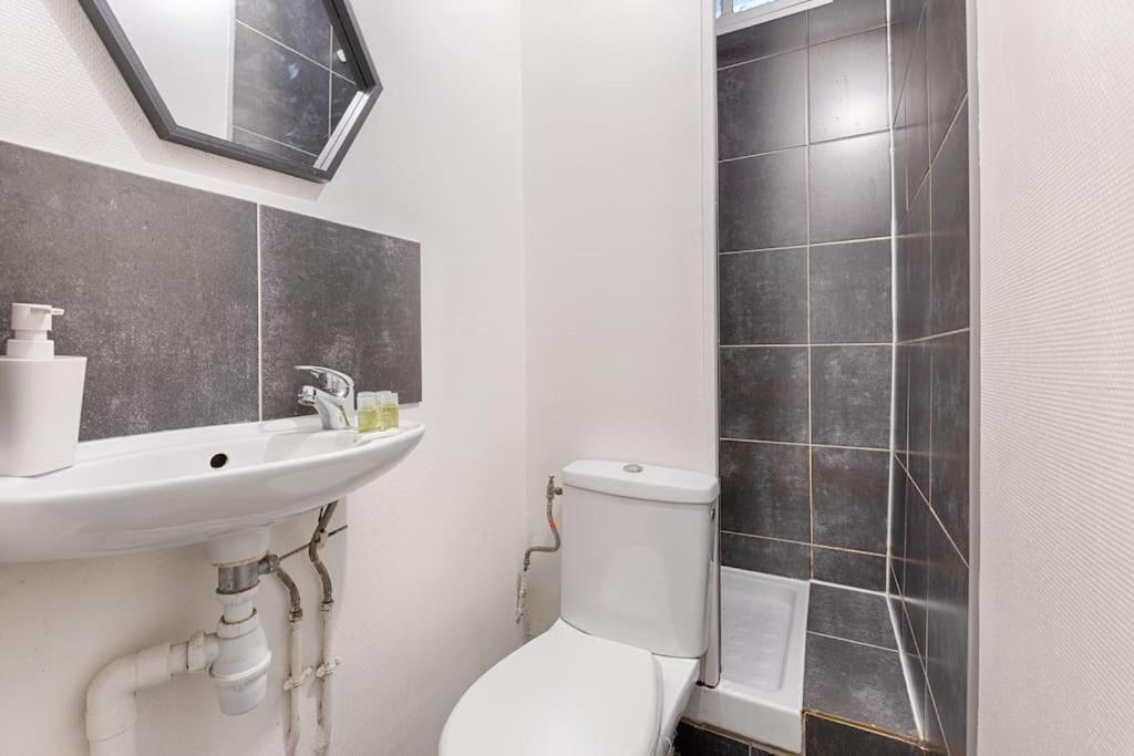Rodier Condorcet Charming 1br Appartement Paris